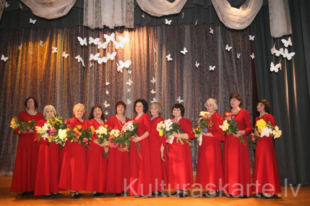 Senioru deju kolektīvs "Virši zied" 10 gadu jubilejas koncertā "Dzīves deja" 28.marts, 2015